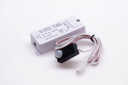 SL-8004 PIR mozgás érzékelős kapcsoló 230V kapcsolására